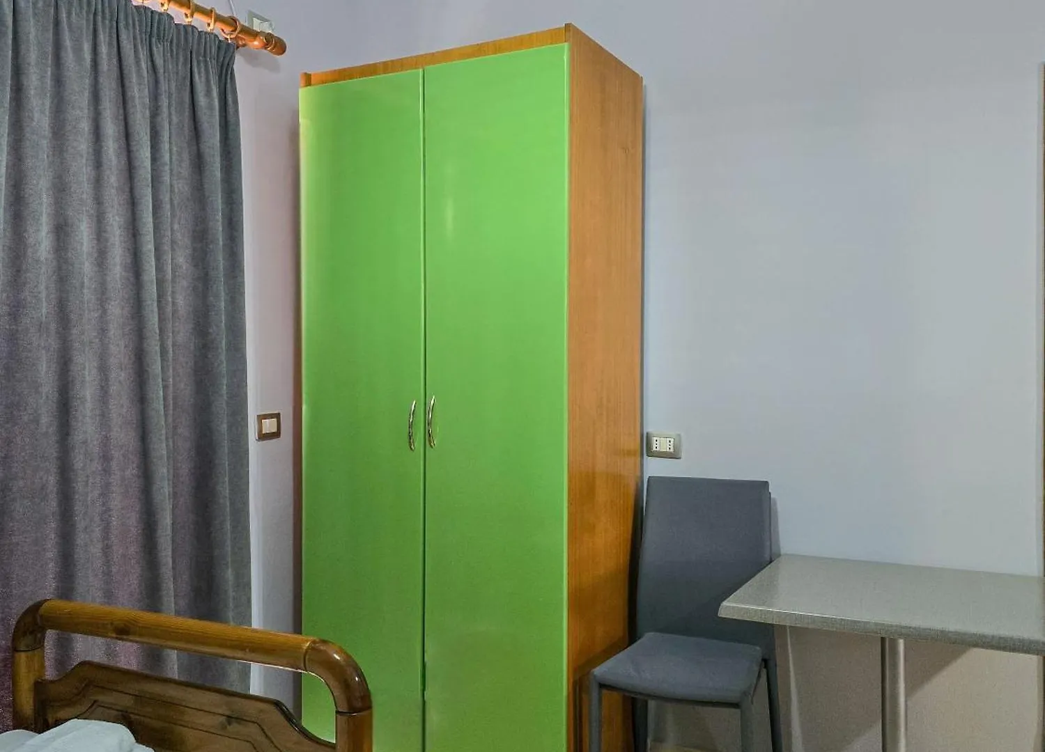 Fiore Rooms Sarande 0*,
