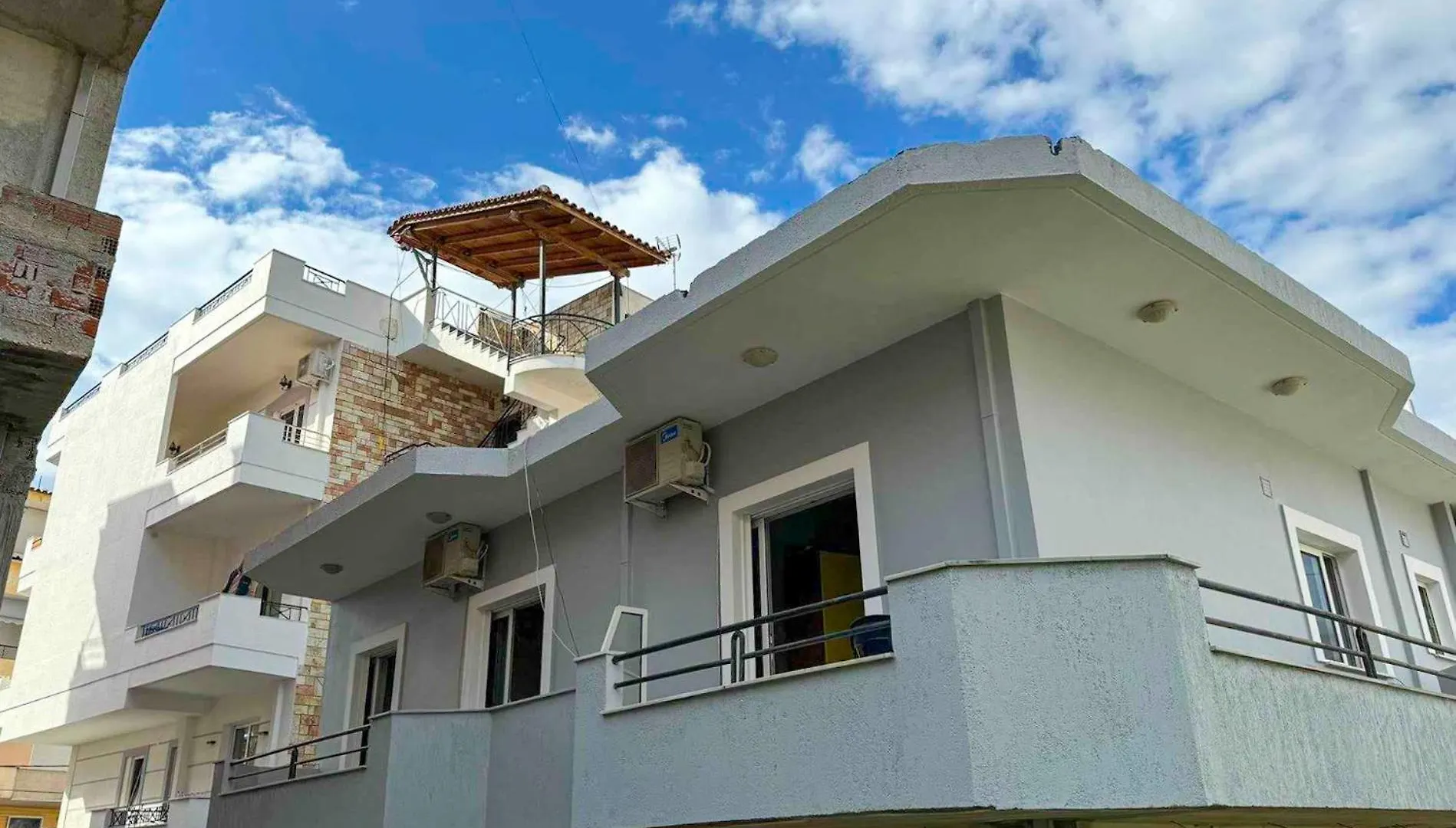 Fiore Rooms Sarande Apartment